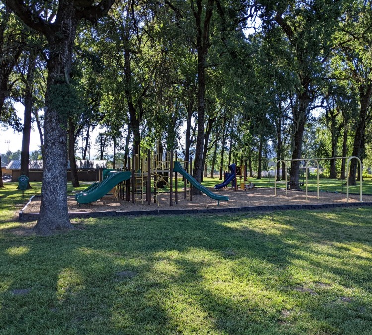 Recreation Grove Park (Willits,&nbspCA)